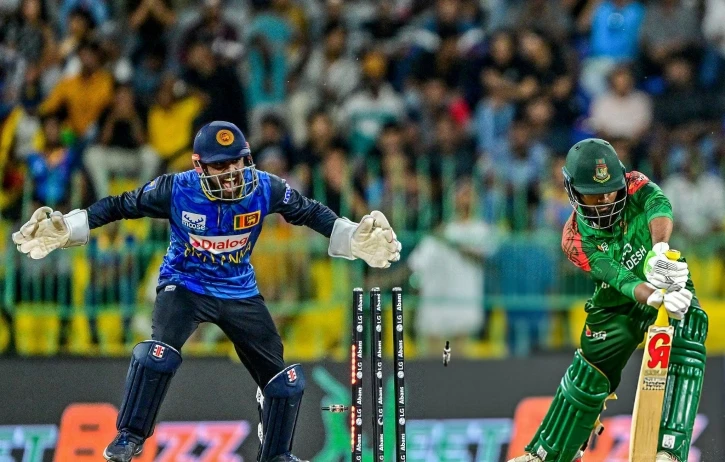 শ্রীলঙ্কার বিরু‌দ্ধে অবিশ্বাস্য ব্যাটিং ধসে বাংলাদেশ হার‌লো ৭৭ রা‌নে